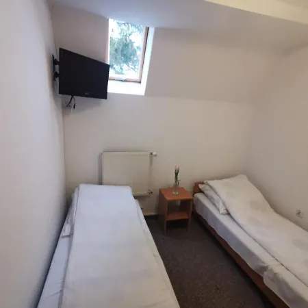 Straszny Dwór Ośrodek wypoczynkowy *